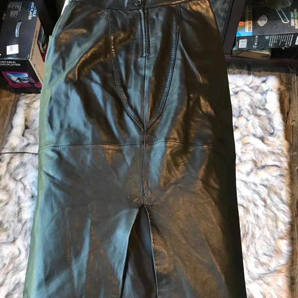 Full Length 100% Black Leather Size 10 Skirt - Picture 1 of 8